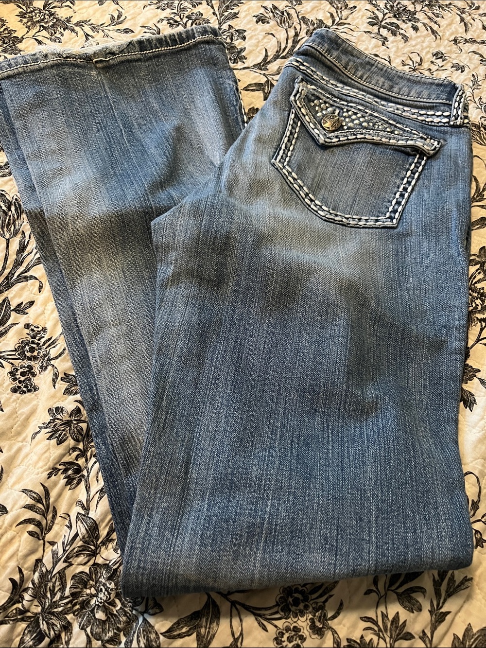 Rock 47 Boot Cut Women's Denim Jeans in Medium Blue with Embroidered Pocket